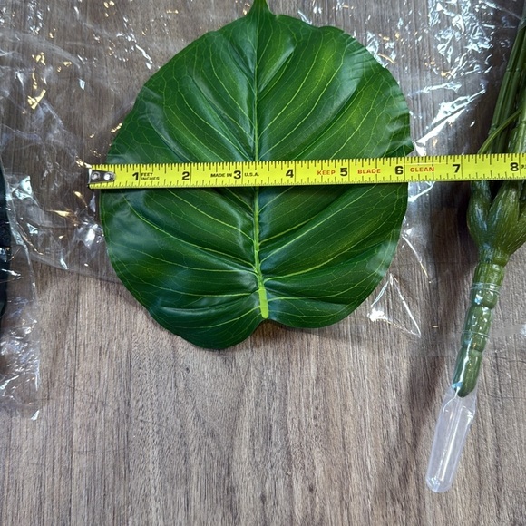 Realistic Artificial Green Leaf and Stem. Brand new - Picture 6 of 8